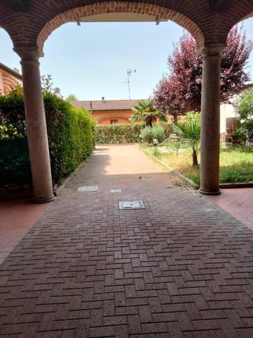 Appartamento In Cascina Lombarda Caselle Lurani Eksteriør billede